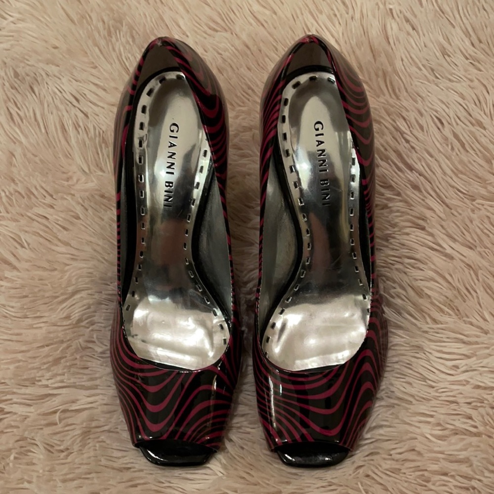 Gianni Bini 3” heels, size 8 - Picture 6 of 8